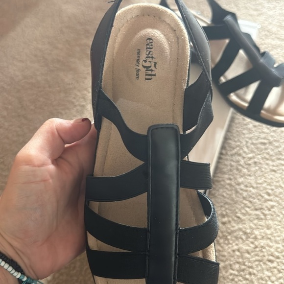 never worn East 5th memory foam EF Ichiro in black size 7 - Picture 2 of 3